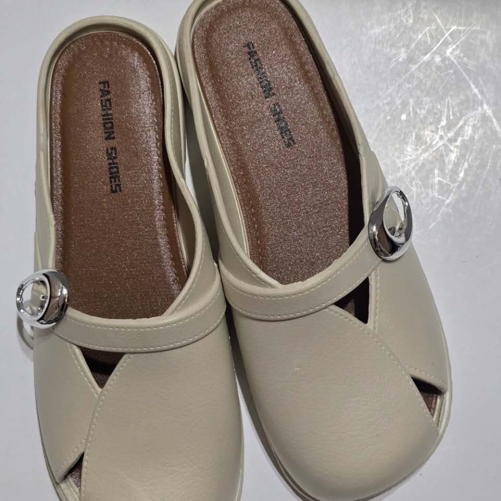 Women's Cream Slip-On Mules